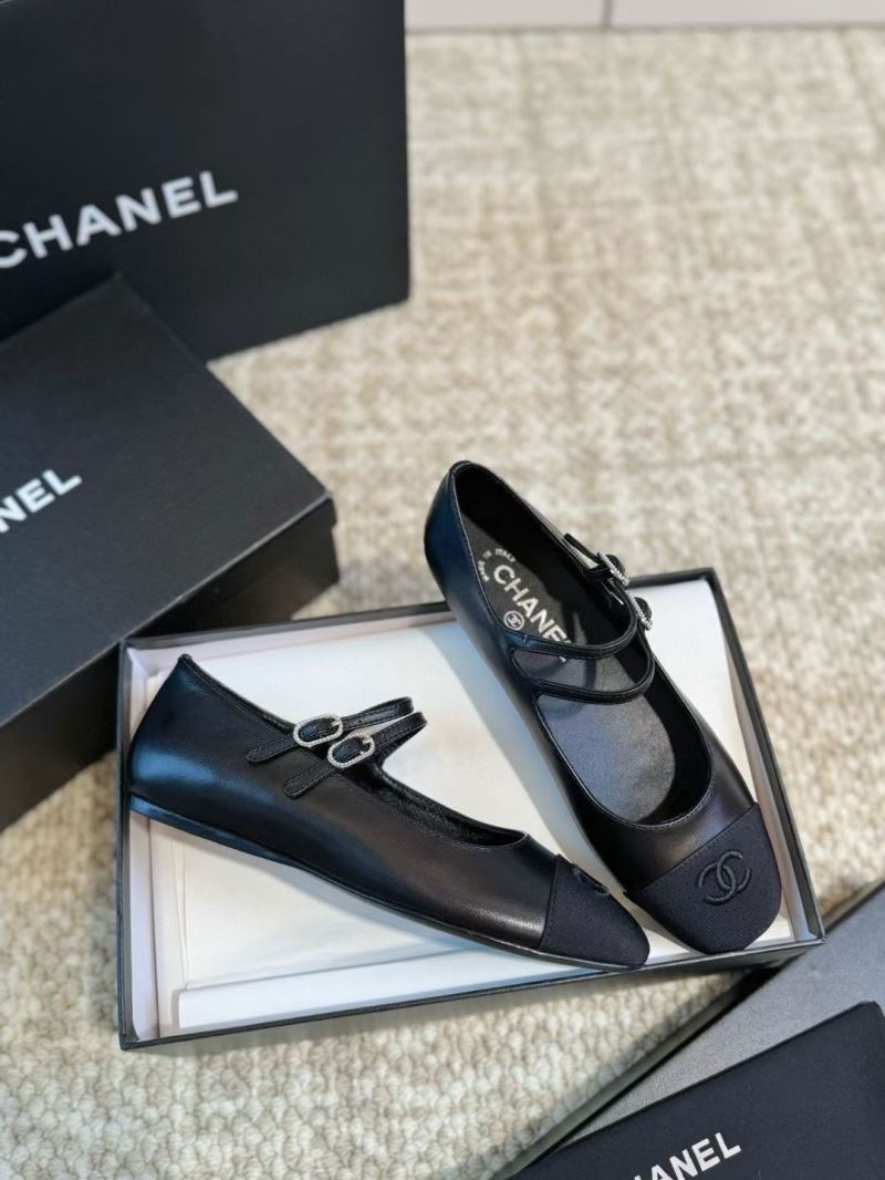 Chanel Low Shoes